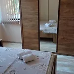Appartement Batoevi *