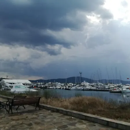 Апартамент Batoevi *